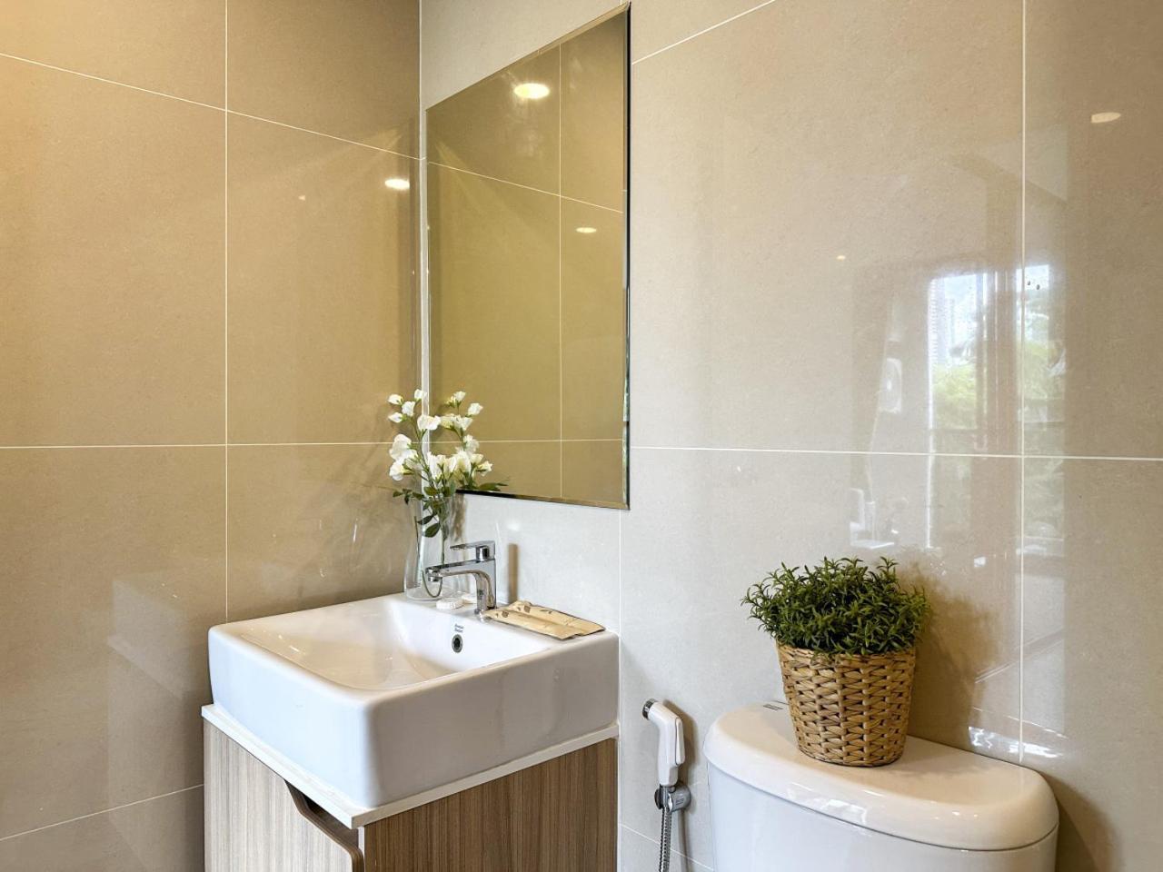 Apartment Serene Tropical 1br - Ultra Fast Wifi - Sathorn *