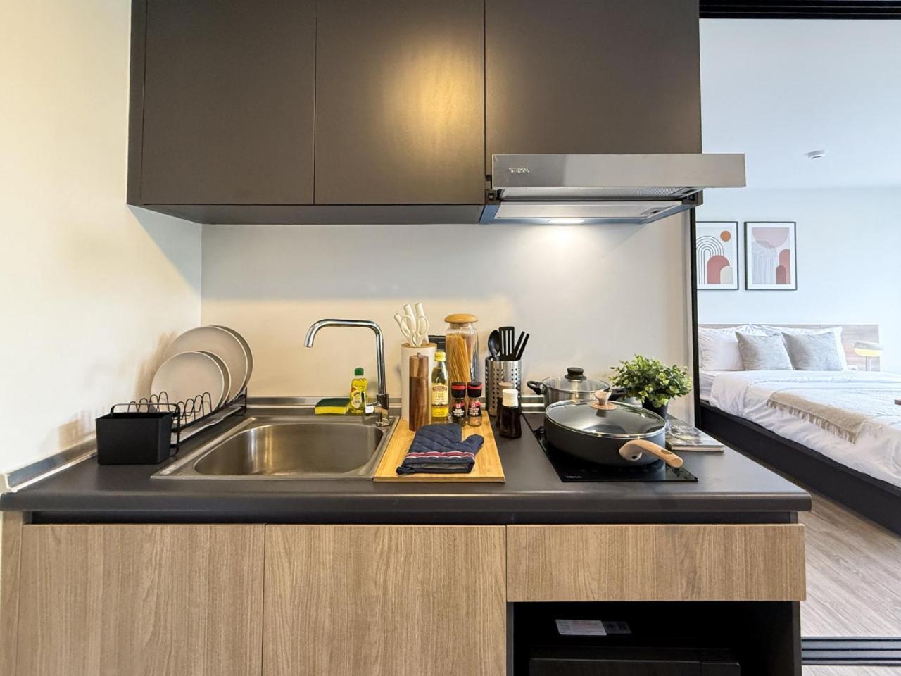 Serene Tropical 1br - Ultra Fast Wifi - Sathorn Apartment *