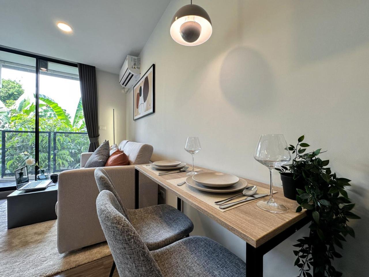 Serene Tropical 1br - Ultra Fast Wifi - Sathorn Apartment Bangkok